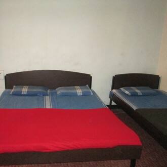 Heramb Guest House And Lodging, Nashik 2